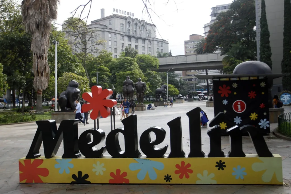 Servicios logísticos Medellín Cobertura logística en Medellín - Soluciones Logísticas MR SAS